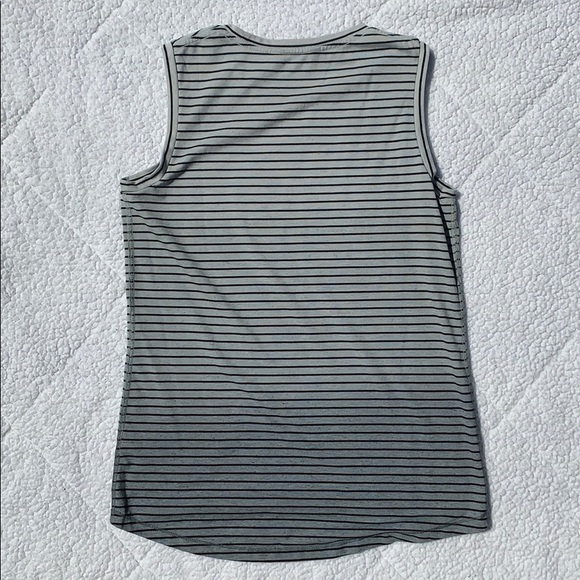 NWOT The North Face Dip-Dye Tank - Picture 6 of 6